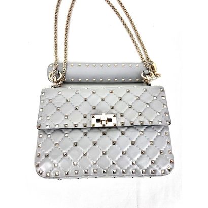 VALENTINO. Sac Rockstud Spike en nappa gris...