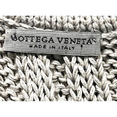 BOTTEGA VENETA. Robe sans manche en tricoté...