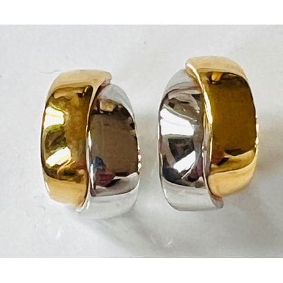 PAIRE DE BOUCLES D’OREILLES 2 ors 750°/°°...