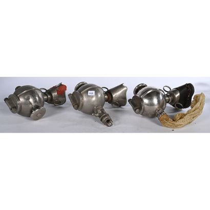 LOT de 3 APPAREILS à chloroforme. (Manque...