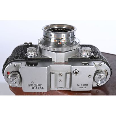2 APPAREILS PHOTO Robot Royal et Robot Reporter...