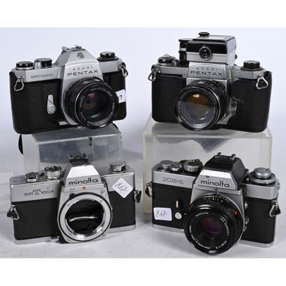 LOT DE 4 APPAREILS PHOTOS dont 2 PINTAX et...
