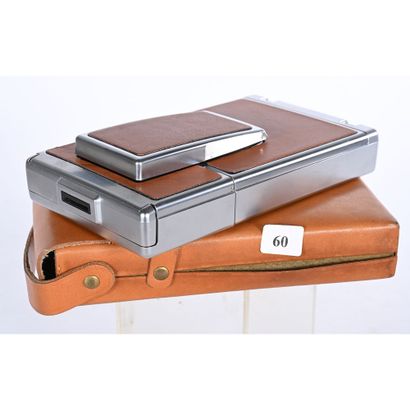 APPAREIL PHOTO polaroïd Vintage SX70 avec...