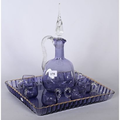SMALL LIQUEUR SERVICE including carafe, 6...