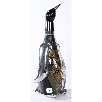 ORIGINAL musical decanter in the shape of...