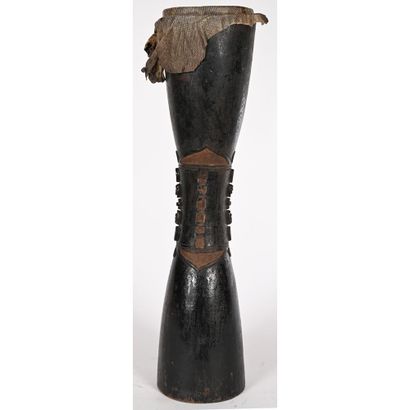 TAMBOUR SABLIER KUNDU. Sepik. H.67.