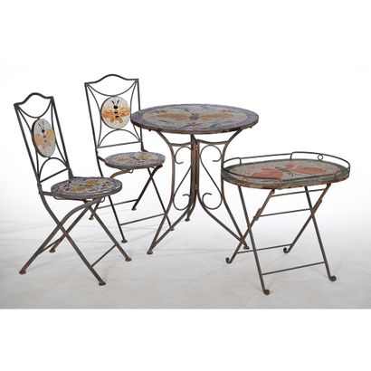 ENSEMBLE comprenant 2 chaises, un guéridon...