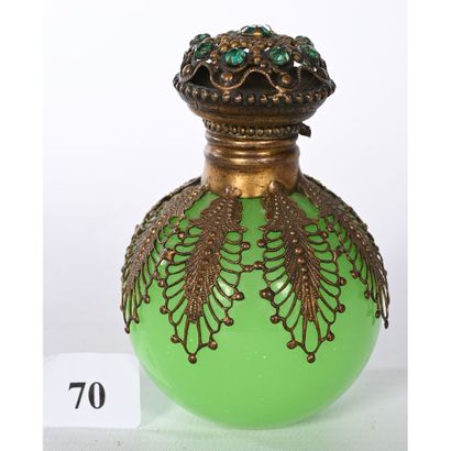 CHARLES X SMALL FLACON in green opaline....