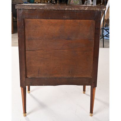 LITTLE LOUIS XVI BETWEEN-TIME COMMODE in...