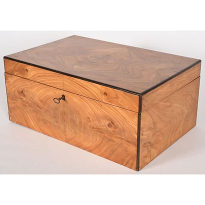CHESTBOARD in ash and blackened wood. Rectangular...