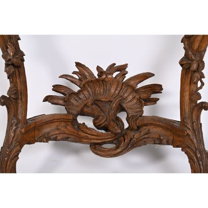 CONSOLE LOUIS XV de forme mouvementée en...