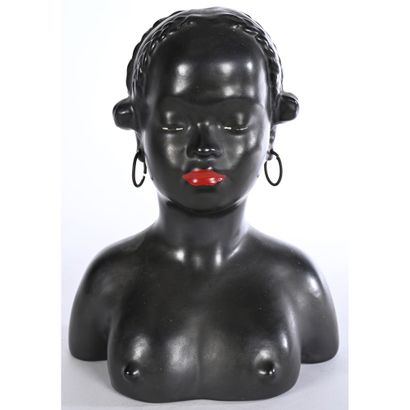 BUSTE de femme noire en céramique émaillée....
