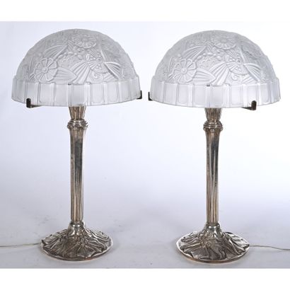 PAIR OF ART DECO LAMPS in silver-plated bronze...