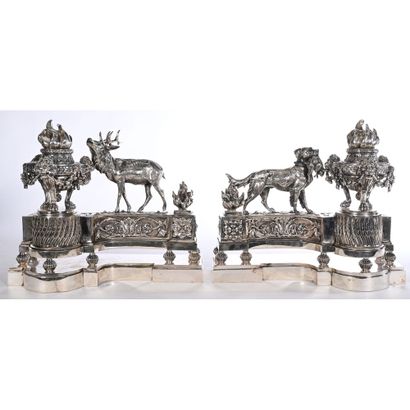 PAIRE DE DEVANTS DE CHEMINEE LOUIS XVI en...