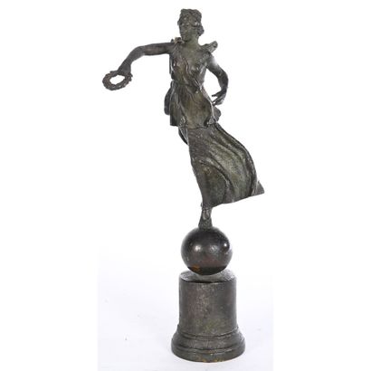 SCULPTURE en bronze «La Victoire» d’après...