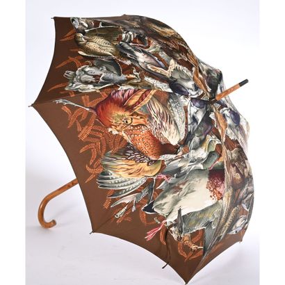 HERMES. OMBRELLE en soie imprimé modèle «Belle...