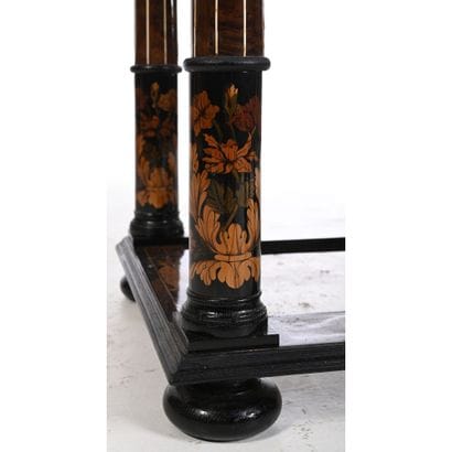 ELEGANT PETIT CABINET LOUIS XIV dit «Aux...