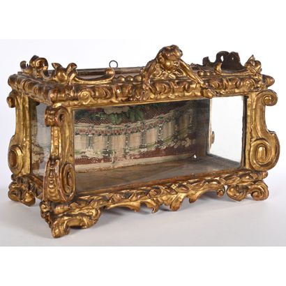PETITE VITRINE VENITIENNE en bois doré et...