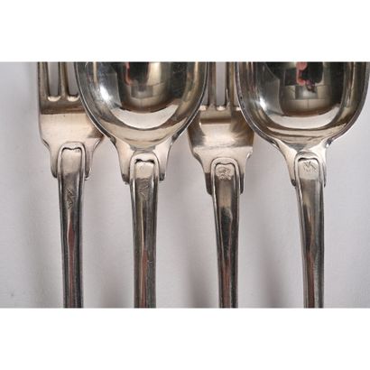 SERIE DE 6 COUVERTS en argent massif aux...