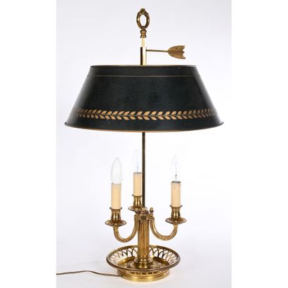 LAMPE BOUILLOTTE LOUIS XVI en bronze doré...