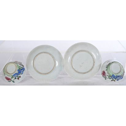 2 BOWLS and 2 SOUCOUPES in CHINA ROSE Family...