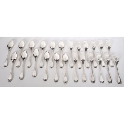 TETARD Frères. 12 solid silver DESSERT COUVERTS,...