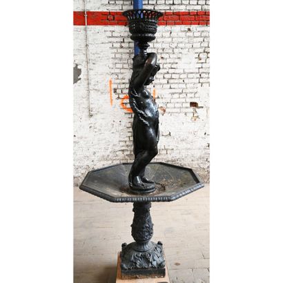 IMPORTANT FOUNTAIN in black and grey lacquered...