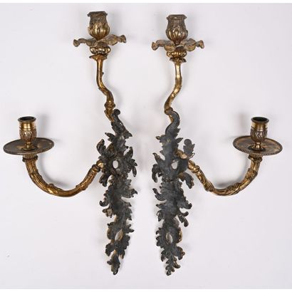 PAIRE D’APPLIQUES RÉGENCE en bronze doré...