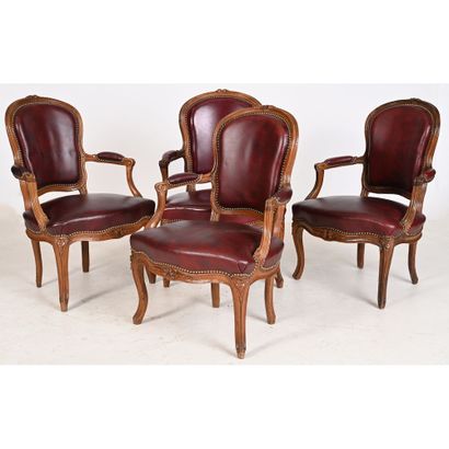 SUITE DE 4 FAUTEUILS LOUIS XV en bois naturel...