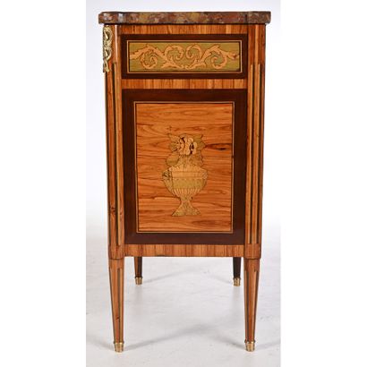 LITTLE LOUIS XVI BETWEEN-TIME COMMODE in...