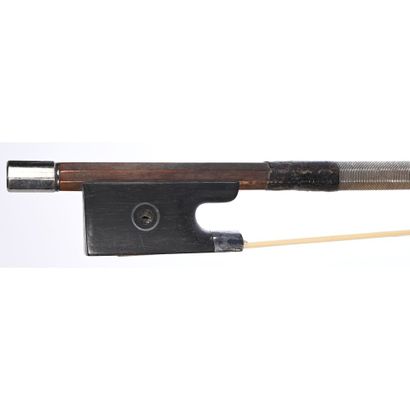 Violin bow by : FÉTIQUE Victor François,...