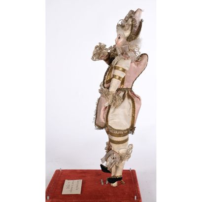 Porcelain and fabric MAROTTE À MUSIQUE representing...