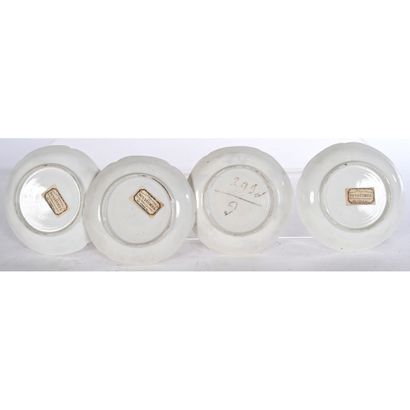 4 BOWLS and 4 SOUCOUPES in CHINA ROSE Family...