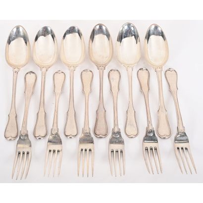 SERIE DE 6 COUVERTS en argent massif aux...