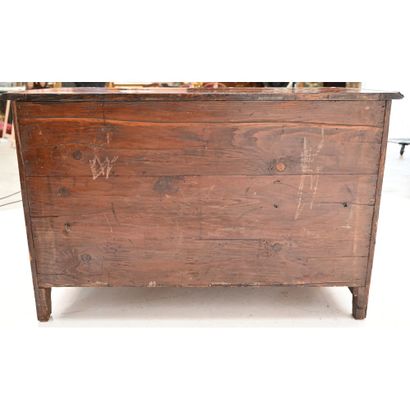 COMMODE RÉGENCE à plateau bois tout en placage...
