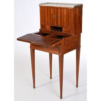 LITTLE LOUIS XVI rosewood-veneered and curtained...