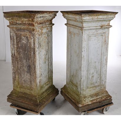 Pair of grey lacquered cast-iron PARK GAINS...
