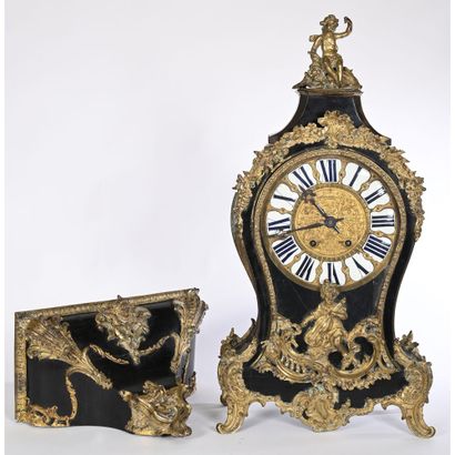 CARTEL LOUIS XV et son cul de lampe en bois...