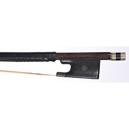 N° 309 - Violin bow by : MARTIN Jean Joseph,...