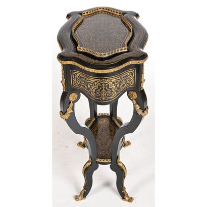 JARDINIERE NAPOLEON III with gilt brass marquetry...