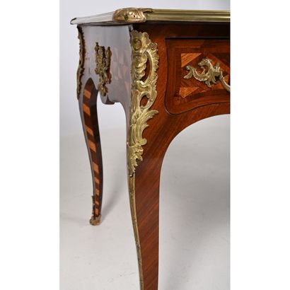 JOLI BUREAU PLAT LOUIS XV toutes faces de...