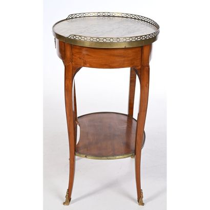TABLE DE SALON TRANSITION de forme tambour...