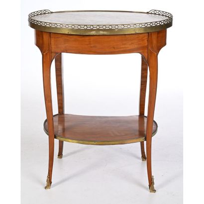 TABLE DE SALON TRANSITION de forme tambour...