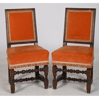 PAIRE DE CHAISES LOUIS XIII à dossier rectangulaire,...