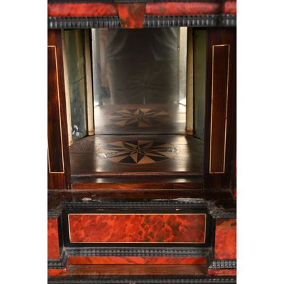 CABINET ANVERSOIS sur son piètement en bois...