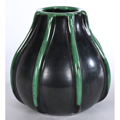 ACCOLAY. SMALL chubby VASE in black glazed...
