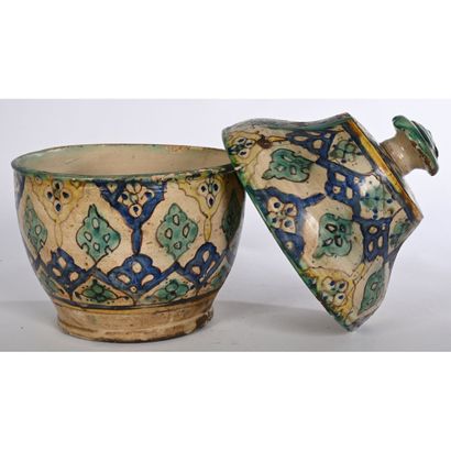 Tunisian ceramic covered POT. Lid (broken...