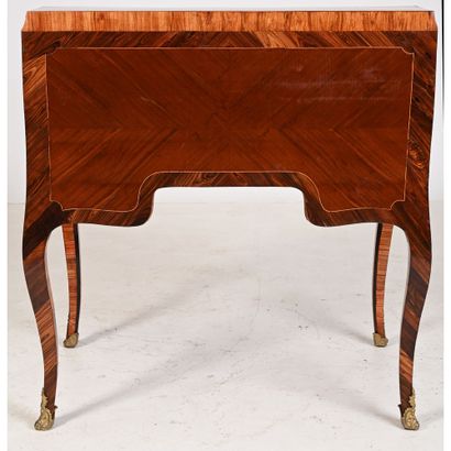 BUREAU CYLINDRE LOUIS XV à lamelles en placage...