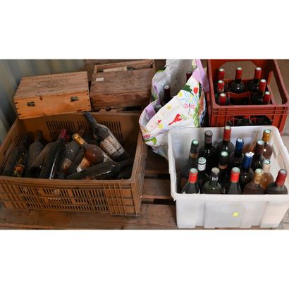 PETITE PALETTE (40 à 50 Btles env) de VIEUX...