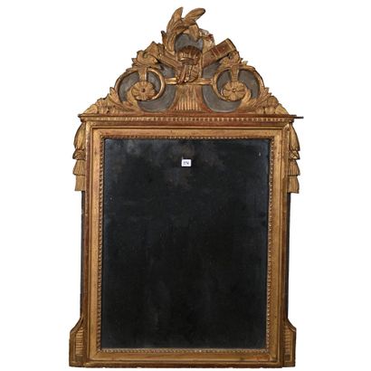 GLACE A FRONTON LOUIS XVI en bois rechampi...